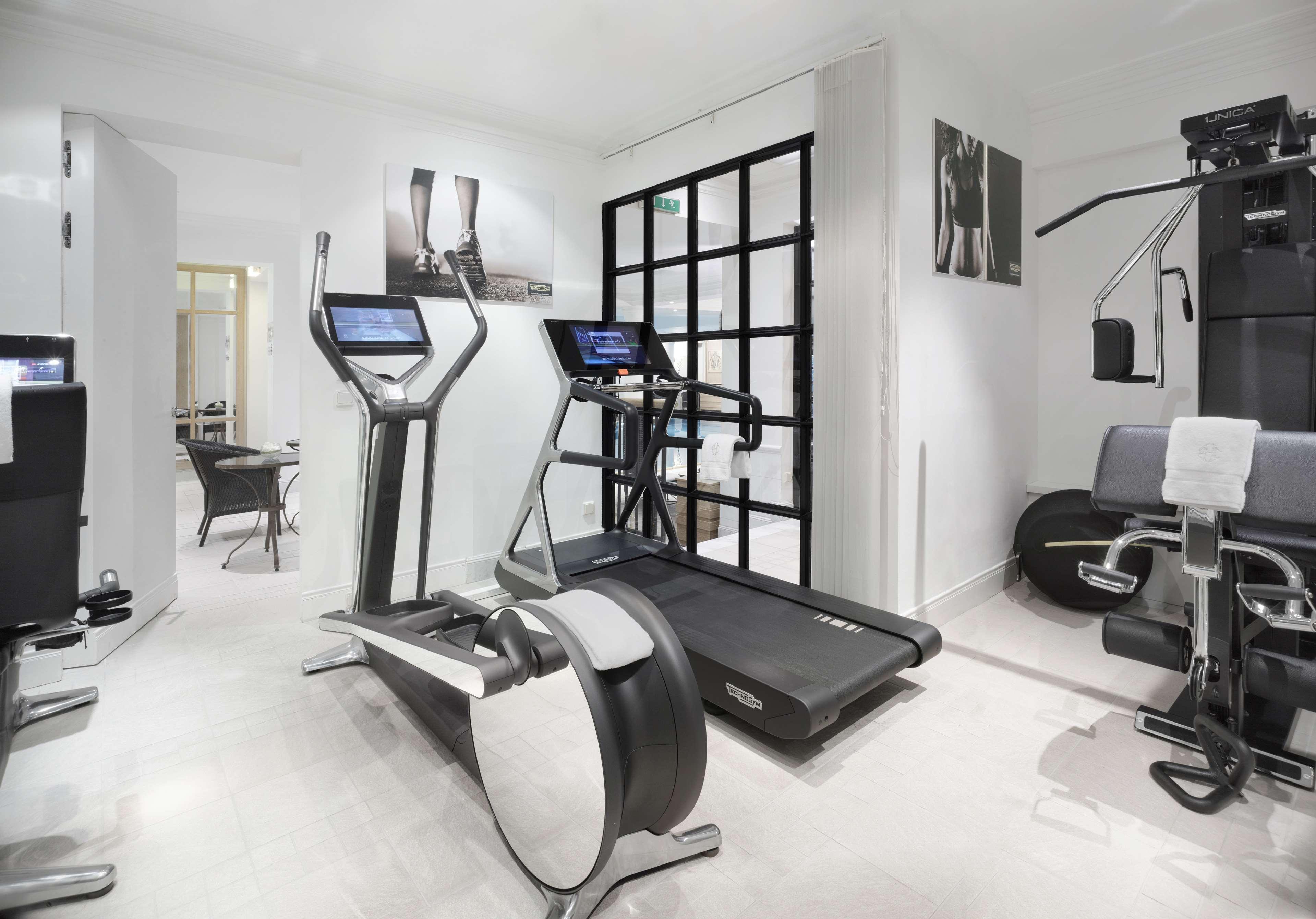 Schlosshotel Berlino Esterno foto A private gym