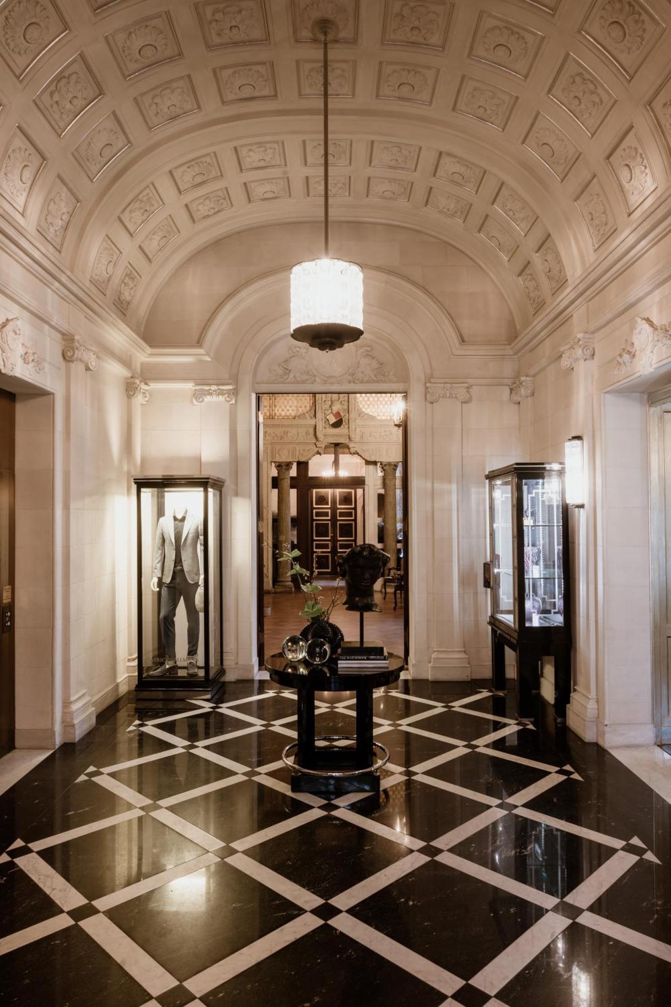 Schlosshotel Berlino Esterno foto Ralph Lauren store in Paris